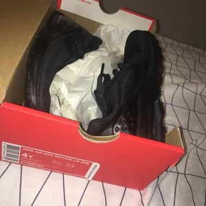 Nike air max motion sneakers